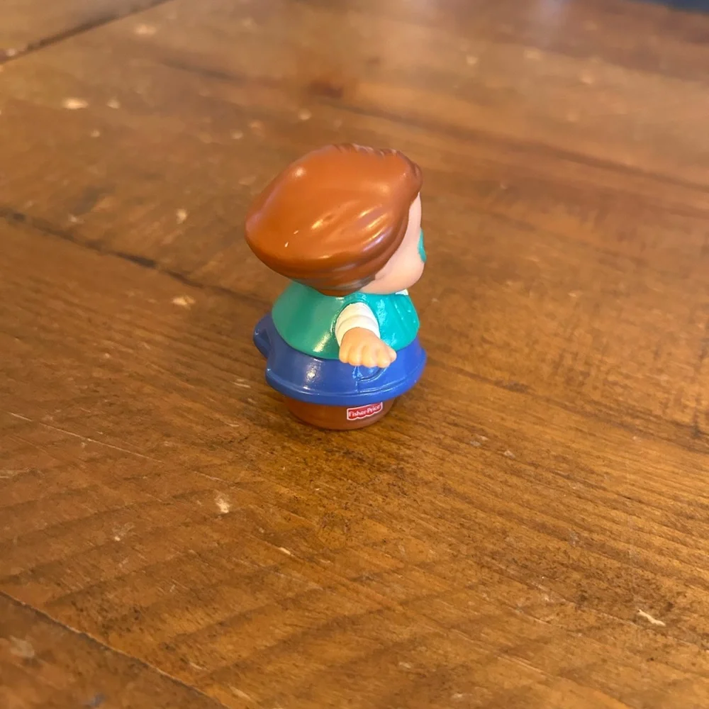 Fisher Price Little People dad with cell phone  as is